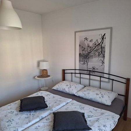 Apartments Place4You ビェロヴァル エクステリア 写真